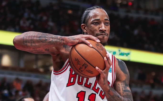 derozan benim icin once toronto sonra chicago gelir DFO5Kfn3