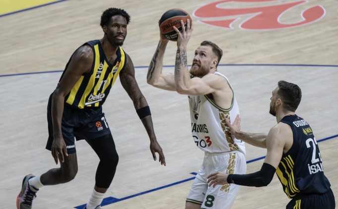 fenerbahce 13 sayi geriden gelip kazandi ebNAmLPG