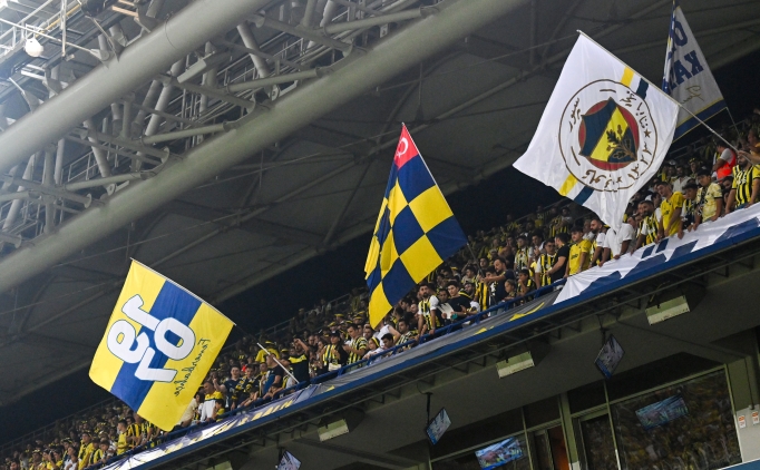 fenerbahce tribunleri buyuk tepki ile maca basladi 15gdPlCK