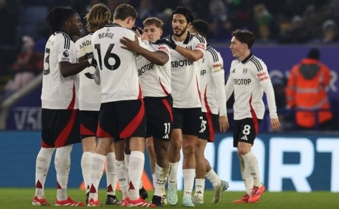 fulham deplasmanda iki golle guldu CE3zELip