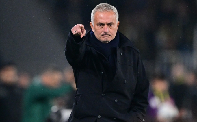 jose mourinhodan galatasaraya gonderme Qf8r6JGc