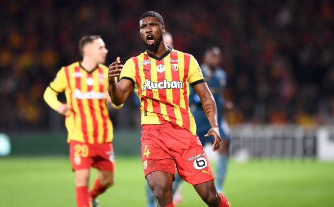 lequipe fenerbahce kevin danso icin 20 milyon euro verdi Dbe8rVrN