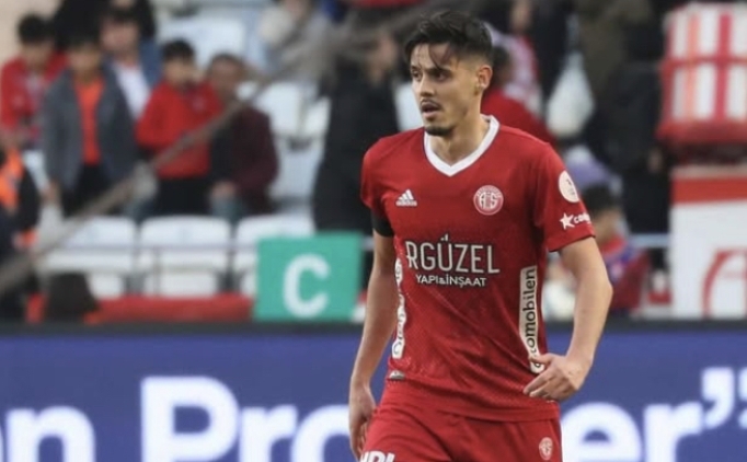 bulent korkmaz antalyaspordan bahadir ozturke talip vEIDeQiZ