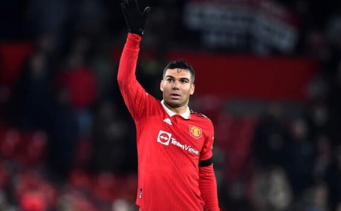 casemiro romaya transfer olma konusunda istekli VFKpSRFQ
