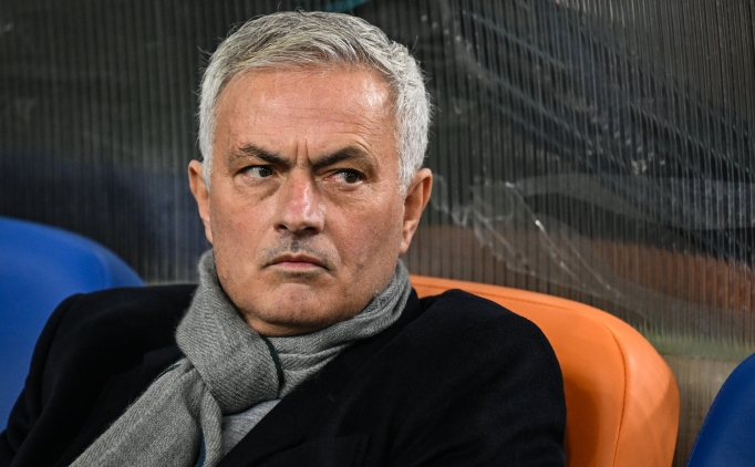 jose mourinho cezali duruma dustu VuPruGLO