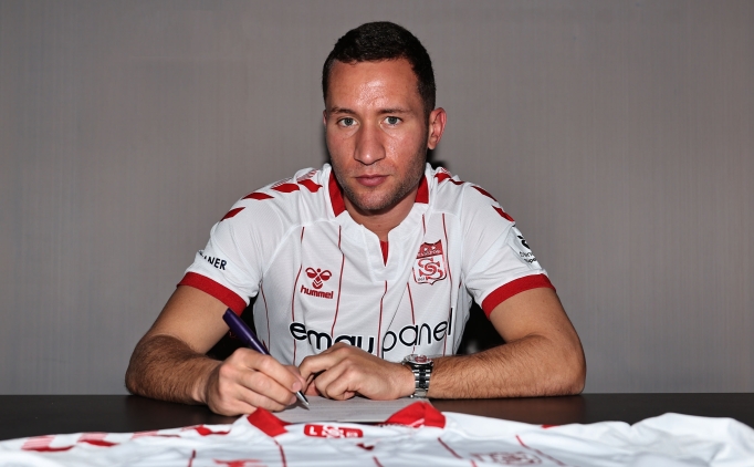 Sivasspor, Sırp futbolcu Veljko Simic'i transfer etti 1 sivasspor sirp futbolcu veljko simici transfer etti ZmTvYfC1