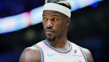 butler eger warriorsa giderse kontratini uzatmayacak KnZU5RZi