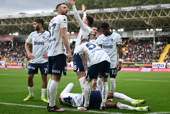 fenerbahce alanyada kazandi tarihi gol ve taliscadan siftah 3 U5AsUsOr