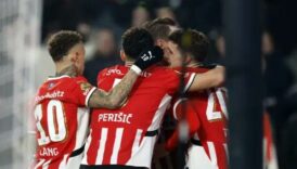 feyenoordu yenen psv yari finalde LAdHwezd