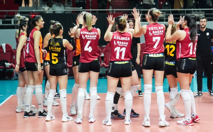 galatasaray daikinin yari finalde konugu chieri76