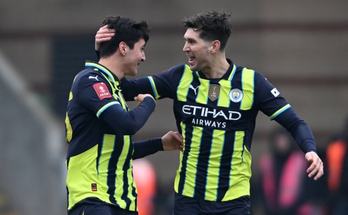 manchester city zorlandigi macta bir ust tura cikti dQItKe2W