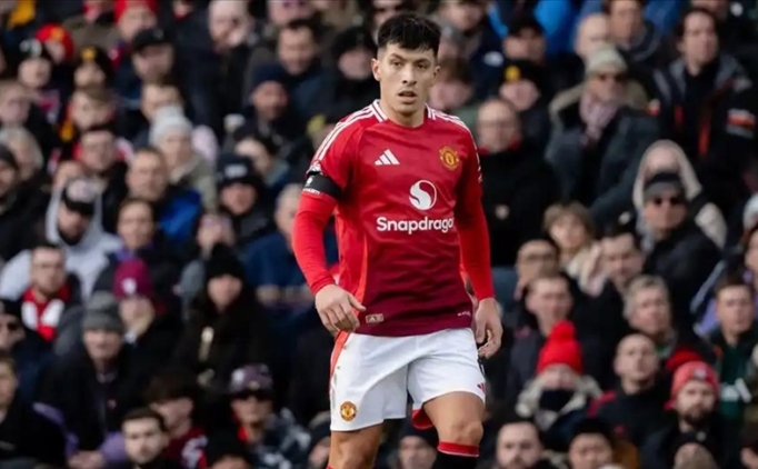 manchester unitedda lisandro martinez sezonu kapatti