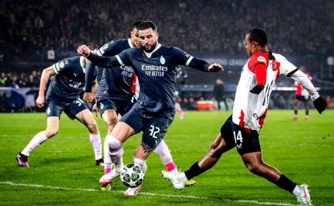 sampiyonlar liginde kisir gece 8 gol cikti rOnNieLQ