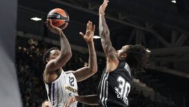 sterling brown italyada costu partizan bolognayi yikti 35AmVbOY