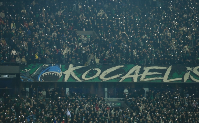 tribunden dusen kocaelisporlu taraftar agir yaralandi Y9GTNMdL