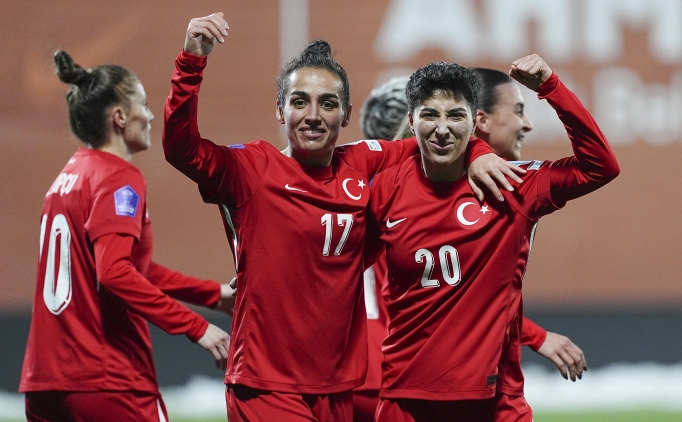 a milli kadin futbol takimi yunanistani 1 0 maglup etti SrFjeldq