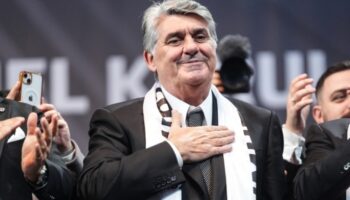 ahmet nur cebi ve huseyin yucel olagan divan kurulu toplantisinda J1HQe2x9