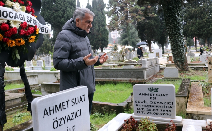 ahmet suat ozyazici olumunun yildonumunde anildi FB4a5fyA