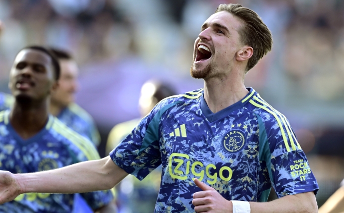 ajaxtan ust uste 10 galibiyet BNq7BSWP