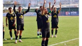 aliaga futbol alt liglerde tek nagmalup JWMyjssx