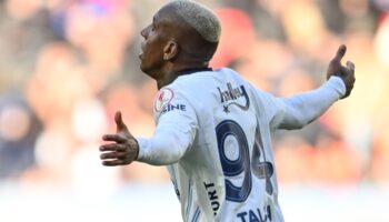 anderson talisca mourinhonun gozune girdi UGQNOlQB