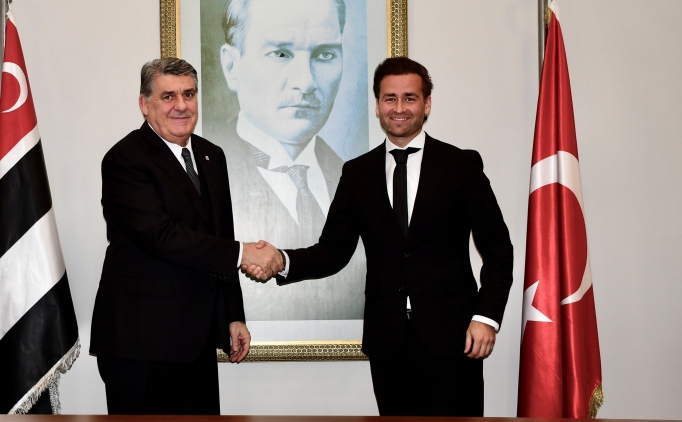 besiktas acikladi eduard graf YMih8GOs