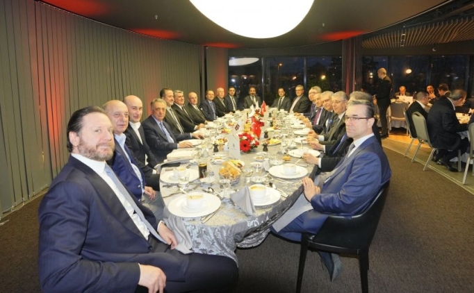 besiktas camiasi iftarda bulustu Aa5u4MNq