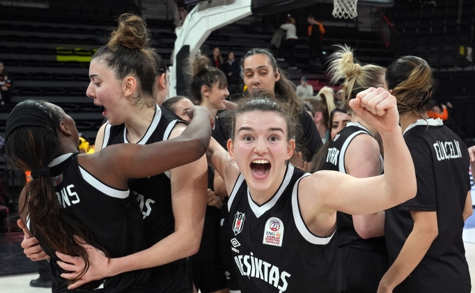 besiktas kadin basketbol evinde 30 fark atarak galip ZYObtrHv