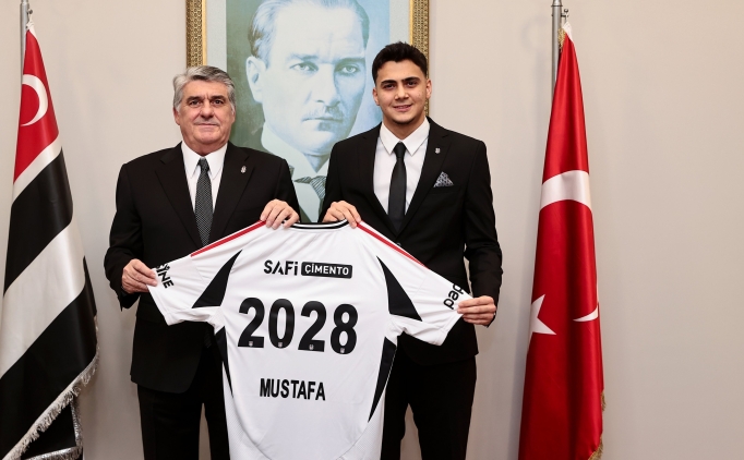 Beşiktaş'ta Mustafa Erhan'a yeni kontrat! 1 besiktasta mustafa erhana yeni kontrat J83nMDFH