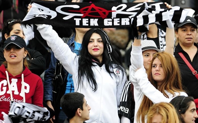 Beşiktaş'tan kadın taraftarlara jest! 1 besiktastan kadin taraftarlara jest