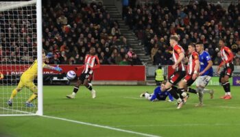 brentford ve everton yenisemedi 4BSV6UPS