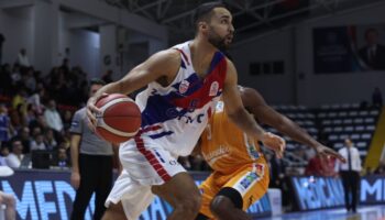 buyukcekmece basketbol bahcesehir kolejini evinde maglup etti SzILXXwp
