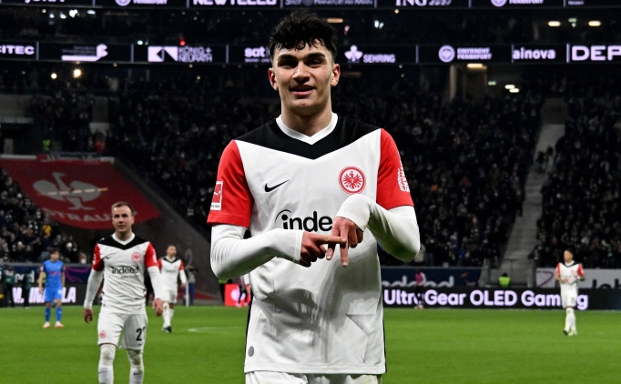 can uzunun gol attigi macta frankfurt 3 golle galip jUryYAWY