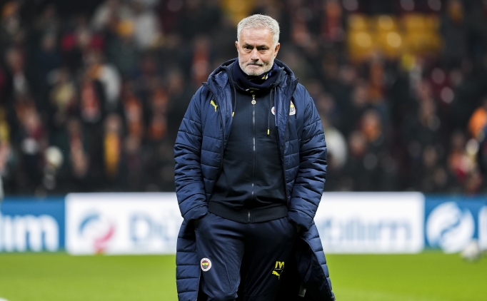 chelsea tribunlerinden jose mourinho tezahurati GbkXBPKK