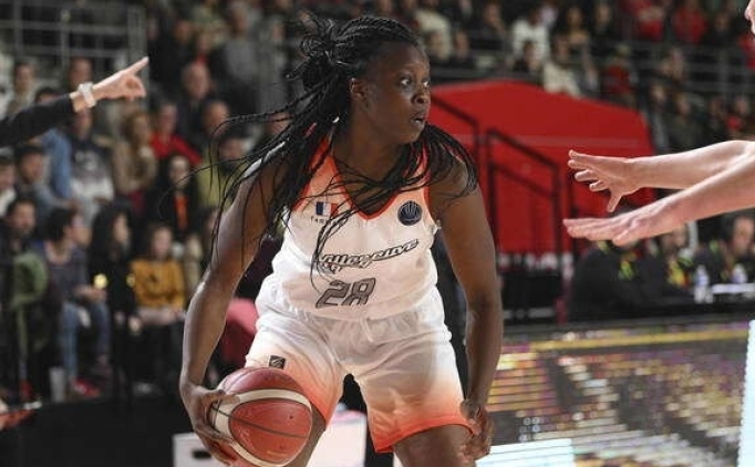 cimsa cbk mersin christelle dialloyu transfer etti ltXdzA9V