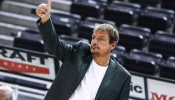 ergin ataman sadece fenerbahceyi dusunuyoruz ju2GZiza