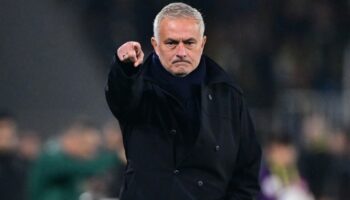 fenerbahcede mourinho saskinligi a5QZPzAp