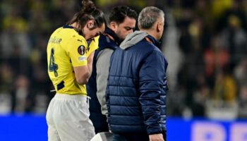 fenerbahceden sakatlik aciklamasi caglar soyuncu KqxPkT9f