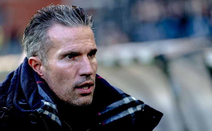 feyenoordda hedef robin van persie