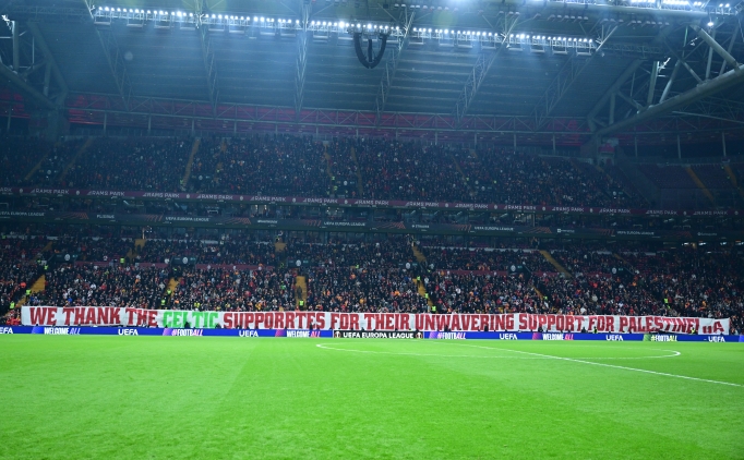 galatasaray tribunlerinden celtice filistin tesekkuru CgdHu4uG