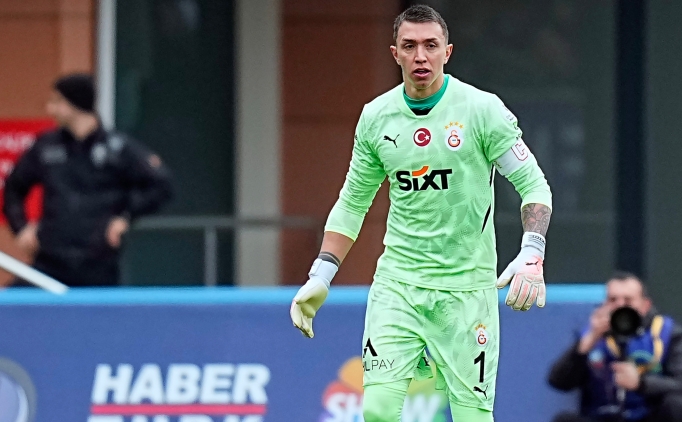 galatasarayda muslera kendini hatirlatti 5cYvIRKV