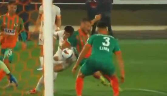 galatasarayda penalti itirazi 0 YKdgtDEg