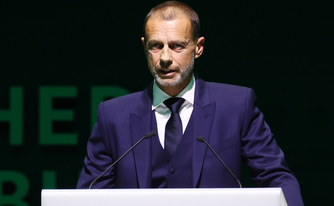 Galatasaray'dan UEFA Başkanı Aleksander Ceferin'e derbi daveti 1 galatasaraydan uefa baskani aleksander ceferine derbi daveti uKrX5uYY