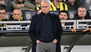 jose mourinhodan iki zorunlu degisiklik F47NfUX2