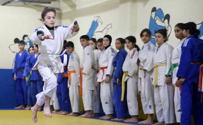 kalorifer dairesinden sampiyon judocular yetisiyor l6nHF3dW