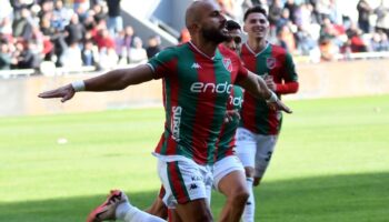karsiyaka taraftari onunde kritik macta zlYOJAZX