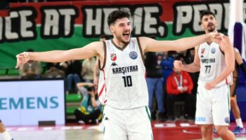 karsiyakanin potada konugu besiktas 9RBUd8vy