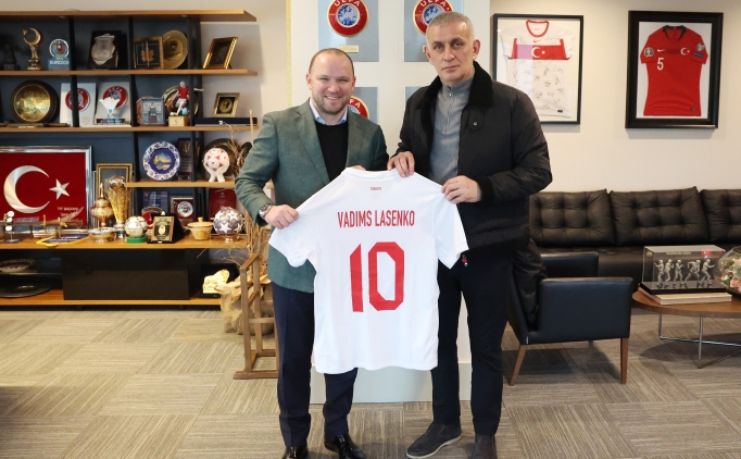 letonya futbol federasyonu baskanindan haciosmanogluna ziyaret Pn4YEzVM