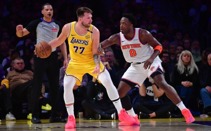 luka ve lebron lakersi knicks karsisinda ust uste 8 galibiyete tasidi e9Chzdkf