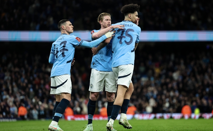 manchester city reilly ile turladi Dhu457Bf